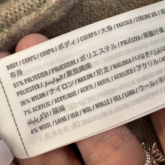 Abercrombie & Fitch Tan Off Shoulder Wool Blend Soft 3/4 Sleeve Sweater Top Sz M - Picture 9 of 12